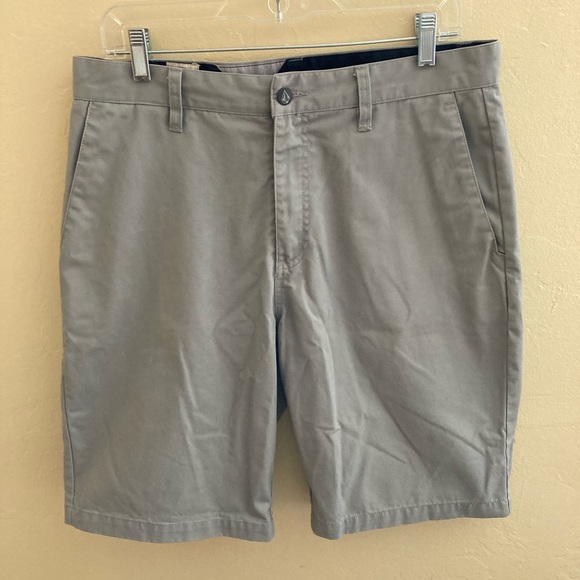 Volcom Other - Volcom | Frickin Chino Short | 32